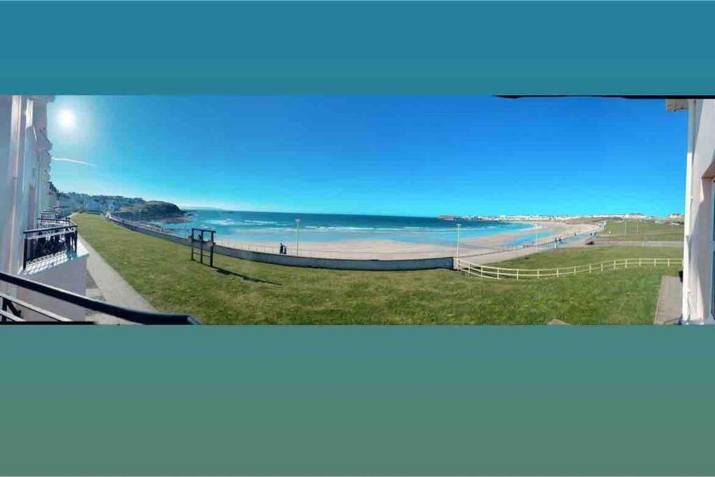 Luxurious Beach Front Apartment In Портраш Экстерьер фото